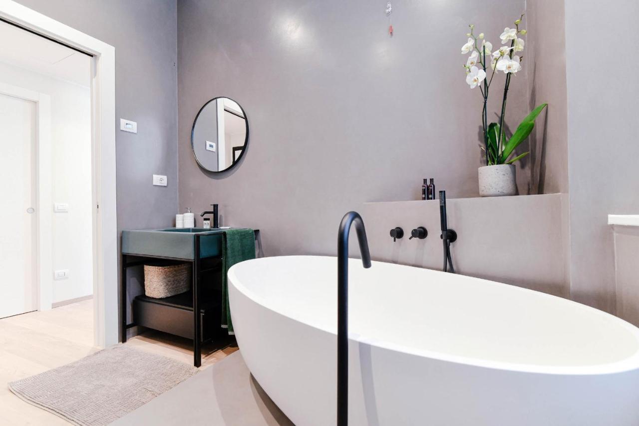 Cathedral Suite - The House Of Travelers Como Luaran gambar